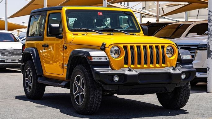 Подержанный Jeep Wrangler IV (JL), 2.0 л, 2020 в Шардже от Almalakyah Cars Желтый цвет. GCC | AUTO.AE | Объявление #267438