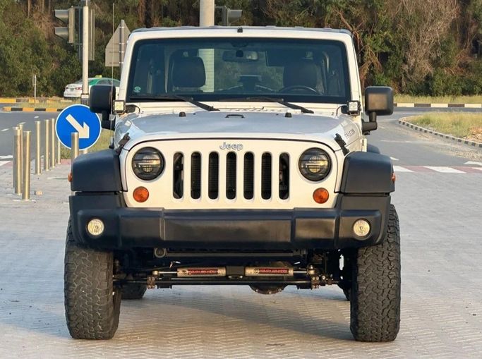 Подержанный Jeep Wrangler III (JK), 3.6 л, 2018 в Шардже от Al Aayan Used Cars Белый цвет. GCC | AUTO.AE | Объявление #272908