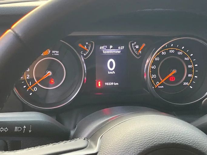 مستعملة Jeep Wrangler IV (JL)، 3.6 لتر، 2023 في الإمارات، الشارقة من Rebou Alfakhama، اللون رمادي. مواصفات الخليج | AUTO.AE | إعلان #295813 — صورة 10 من 15