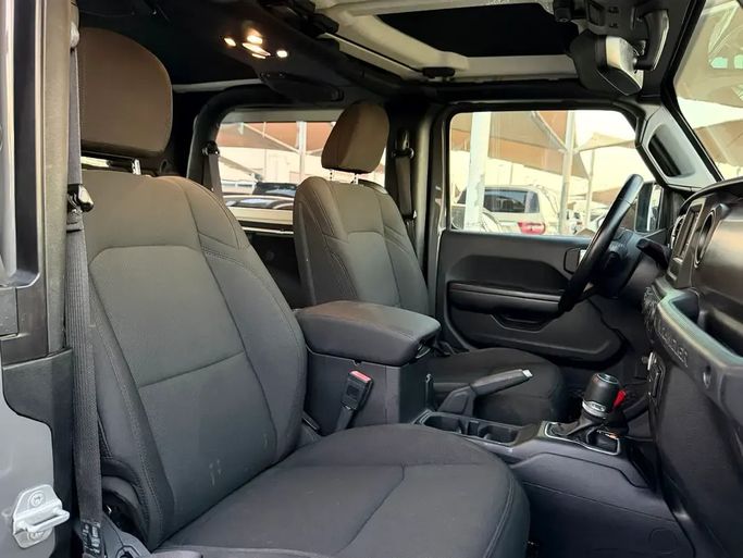 Подержанный Jeep Wrangler IV (JL), 3.6 л, 2021 в ОАЭ, Шарджа от Rebou Alfakhama Серый цвет. GCC | AUTO.AE | Объявление #295815 — фото 11 из 14