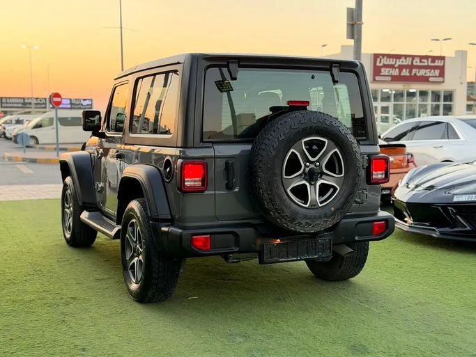 Подержанный Jeep Wrangler IV (JL), 3.6 л, 2021 в ОАЭ, Шарджа от Rebou Alfakhama Серый цвет. GCC | AUTO.AE | Объявление #295815 — фото 5 из 14