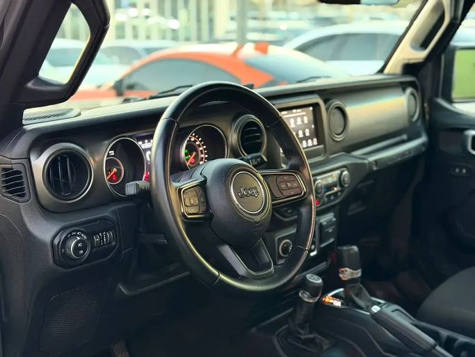 Подержанный Jeep Wrangler IV (JL), 3.6 л, 2021 в ОАЭ, Шарджа от Rebou Alfakhama Серый цвет. GCC | AUTO.AE | Объявление #295815 — фото 8 из 14