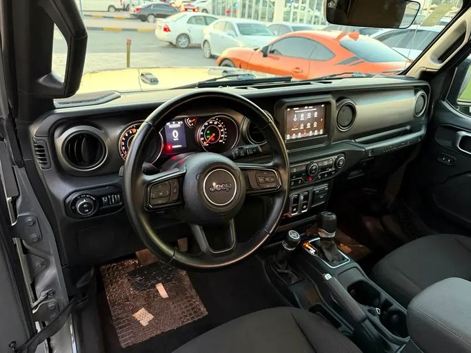 Подержанный Jeep Wrangler IV (JL), 3.6 л, 2021 в ОАЭ, Шарджа от Rebou Alfakhama Серый цвет. GCC | AUTO.AE | Объявление #295815 — фото 10 из 14