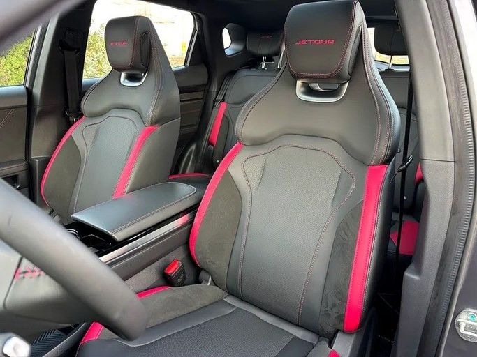 Used Jetour Dashing I, 1.5 l, 2024 in Sharjah by Almasar Used Cars, Grey color. GCC Specs | AUTO.AE