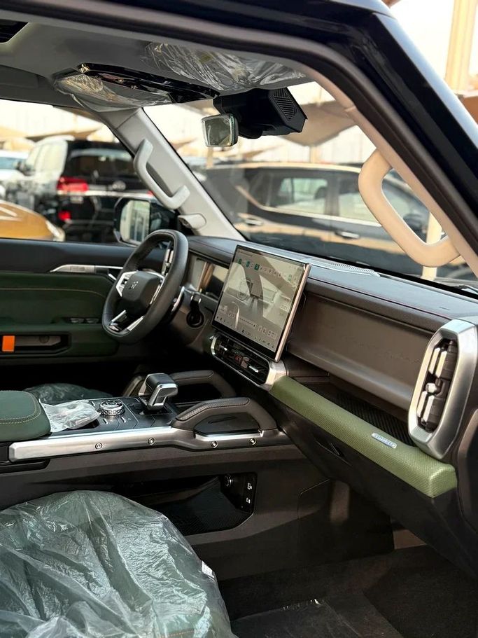 جديدة Jetour T2, 2.0 l, 2025 في في الشارقة من Istanbul Elite Used Cars، اللون أسود. المواصفات الصينية | AUTO.AE