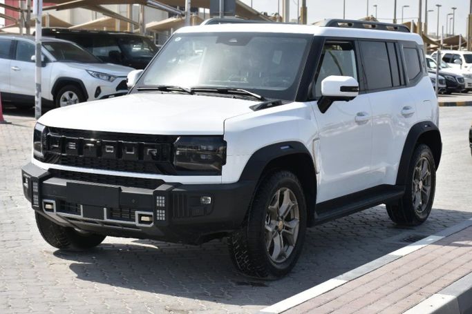 Новый Jetour T2, 2.0 л, 2025 в Шардже от Alfaris Used Cars Белый цвет. Other | AUTO.AE