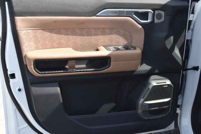 Новый Jetour T2, 2.0 л, 2025 в Шардже от Alfaris Used Cars Белый цвет. Other | AUTO.AE