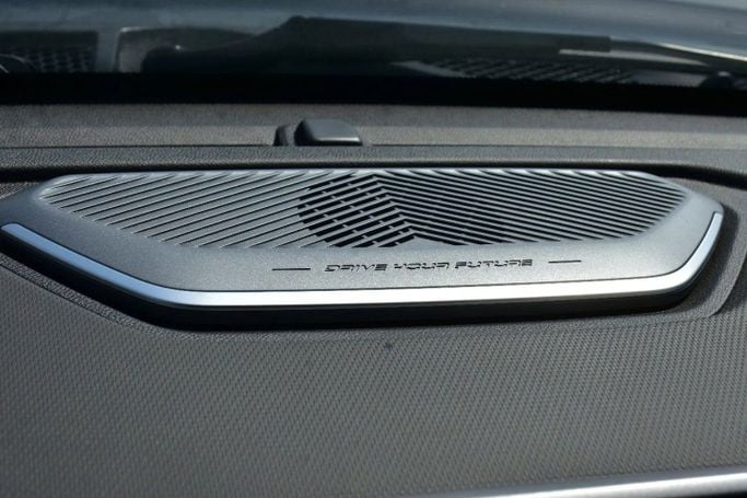 Новый Jetour T2, 2.0 л, 2024 в Шардже от Alfaris Used Cars Черный цвет. Other | AUTO.AE
