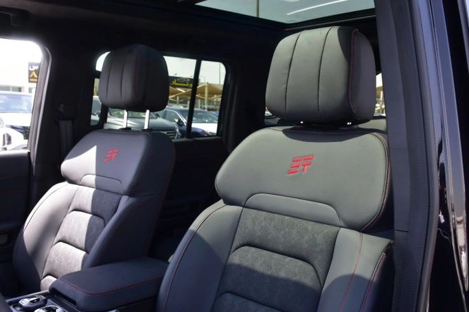 Новый Jetour T2, 2.0 л, 2024 в Шардже от Alfaris Used Cars Черный цвет. Other | AUTO.AE