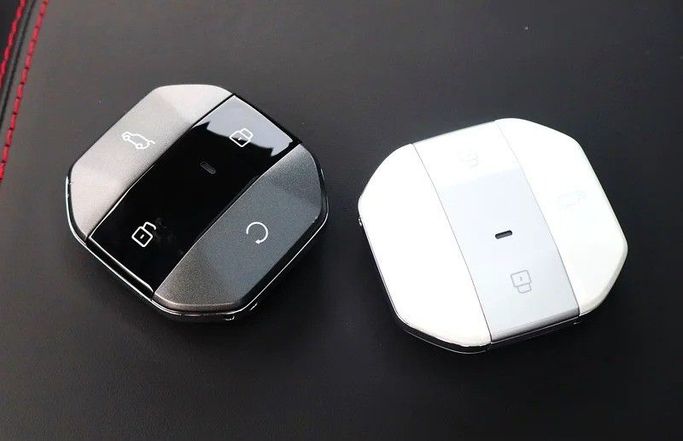 Новый Jetour T2, 2.0 л, 2025 в Шардже от Al Rukin Al Saudi Черный цвет. GCC | AUTO.AE