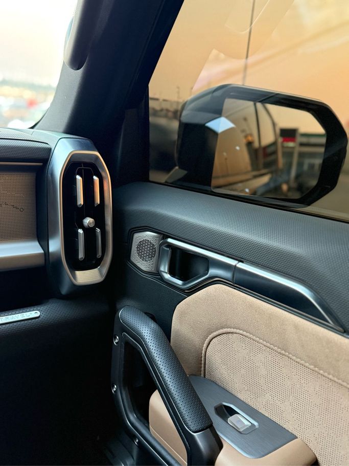 Подержанный Jetour T2, 2.0 л, 2025 в Шардже Черный цвет. GCC | AUTO.AE