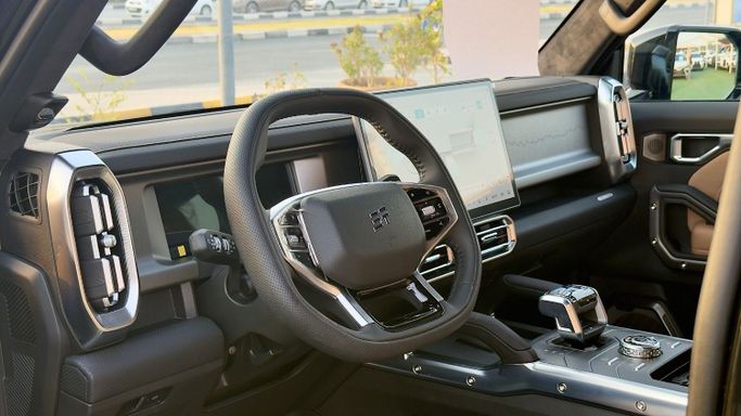 New Jetour T2, 2.0 l, 2025 in Sharjah by Badar Used Cars, Black color.  | AUTO.AE