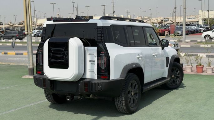 Новый Jetour T2, 2.0 л, 2025 в Шардже от Badar Used Cars Белый цвет.  | AUTO.AE