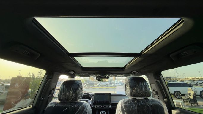 Новый Jetour T2, 2.0 л, 2025 в Шардже от Badar Used Cars Коричневый цвет.  | AUTO.AE