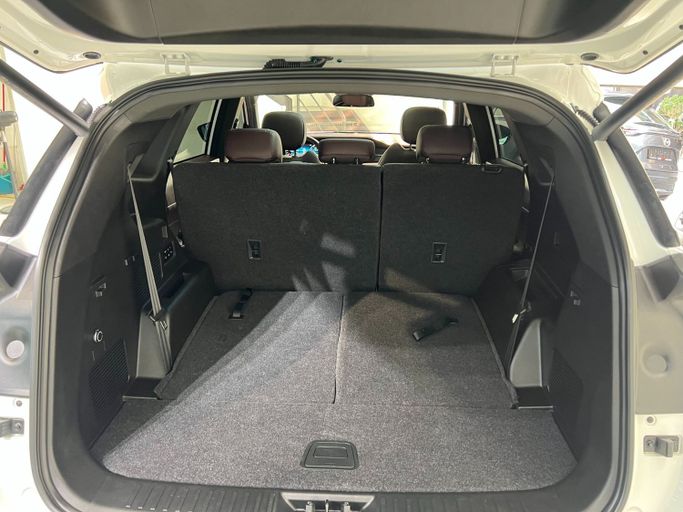 Подержанный Jetour X90 PLUS, 2.0 л, 2024 в Шардже от Ryno Cars Белый цвет. GCC | AUTO.AE