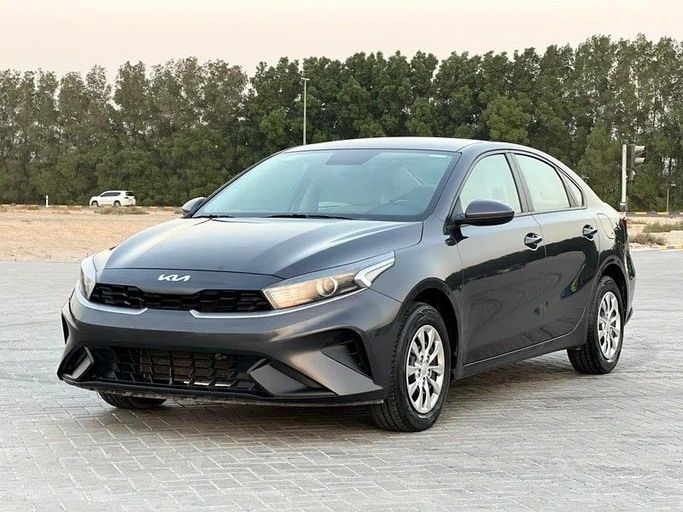 Подержанный Kia Cerato IV Рестайлинг, 1.6 л, 2022 в Шардже от Al Rukin Al Saudi Серый цвет. GCC | AUTO.AE