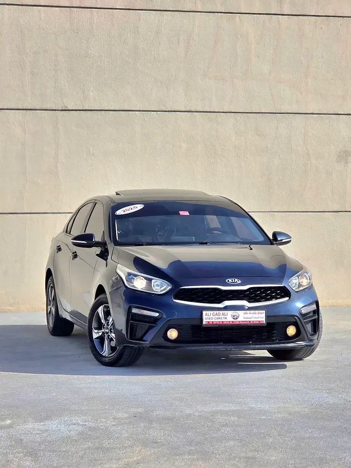 Подержанный Kia Cerato IV, 1.6 л, 2020 в Шардже от Ali Gad Ali Used Cars Синий цвет. GCC | AUTO.AE