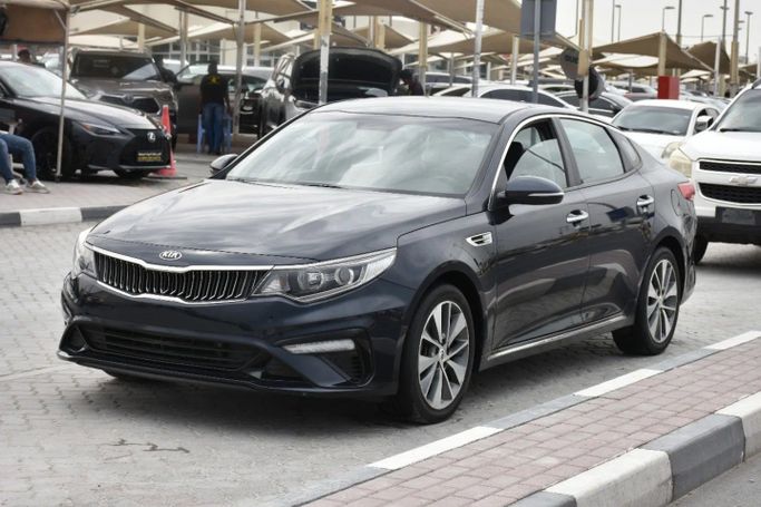 Подержанный Kia K5 II, 1.7 л, 2019 в Шардже от Alfaris Used Cars Черный цвет. Other | AUTO.AE