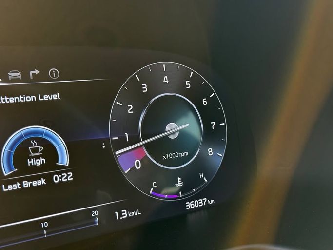 Used Kia K9 II (RJ) Facelift, 3.8 l, 2023 in Sharjah by Badar Used Cars, Black color.  | AUTO.AE