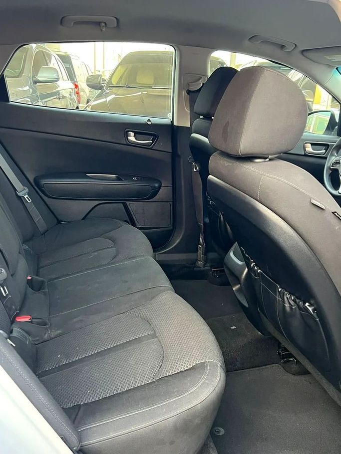 Used Kia Optima IV Facelift, 2.0 l, 2018 in Sharjah by Al Haram Al Masy, White color. American Specs | AUTO.AE