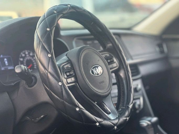 Used Kia Optima IV Facelift, 2.0 l, 2018 in Sharjah by Golden Deal Cars, White color. American Specs | AUTO.AE