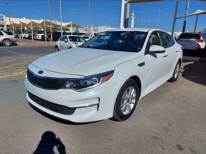 Used Kia Optima IV, 2.0 l, 2016 in Sharjah by Daira Used Cars, White color. American Specs | AUTO.AE