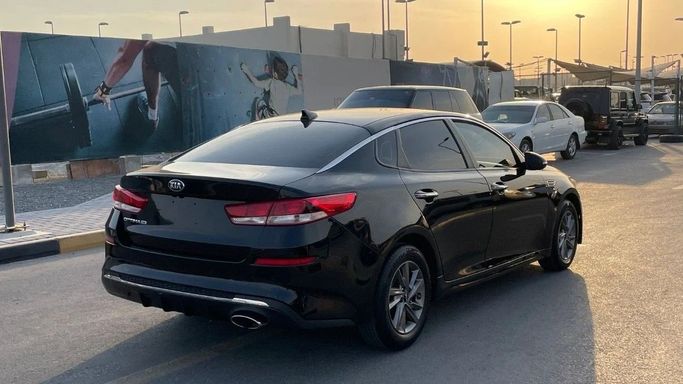 Подержанный Kia Optima IV Рестайлинг, 2.4 л, 2020 в Шардже от Halla Cars Черный цвет. Американская | AUTO.AE