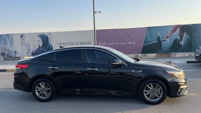 Подержанный Kia Optima IV Рестайлинг, 2.4 л, 2020 в Шардже от Halla Cars Черный цвет. Американская | AUTO.AE