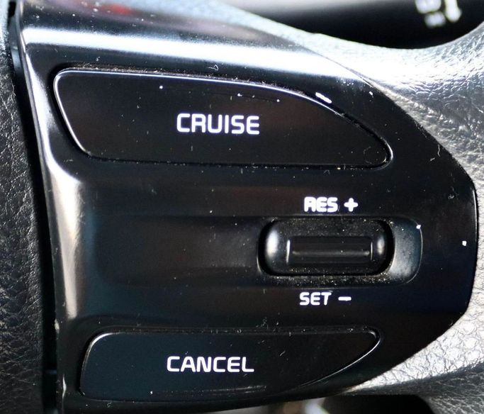 Подержанный Kia Pegas, 1.4 л, 2022 в Шардже от Al Sayed Khamis Used Auto Trading Коричневый цвет. GCC | AUTO.AE