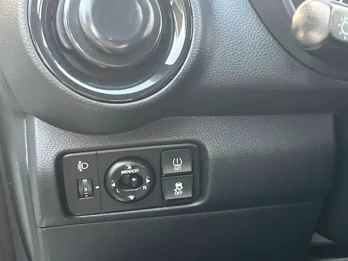 Подержанный Kia Pegas, 1.4 л, 2023 в ОАЭ, Шарджа от Rebou Alfakhama Белый цвет. GCC | AUTO.AE | Объявление #295807 — фото 12 из 13
