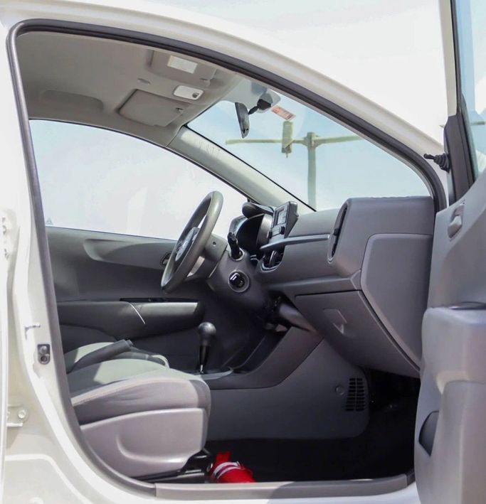 Подержанный Kia Picanto III, 1.2 л, 2019 в Шардже от Al Sayed Khamis Used Auto Trading Белый цвет. GCC | AUTO.AE