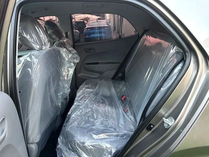 Used Kia Picanto III, 1.2 l, 2019 in Sharjah by Almasar Used Cars, Grey color. GCC Specs | AUTO.AE