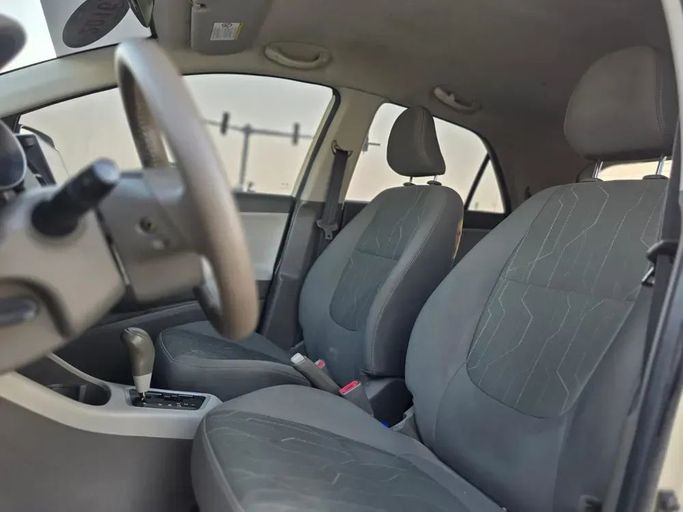 Подержанный Kia Picanto II Рестайлинг, 1.2 л, 2016 в Шардже от Al Sayed Ezzat Khamis Белый цвет. GCC | AUTO.AE