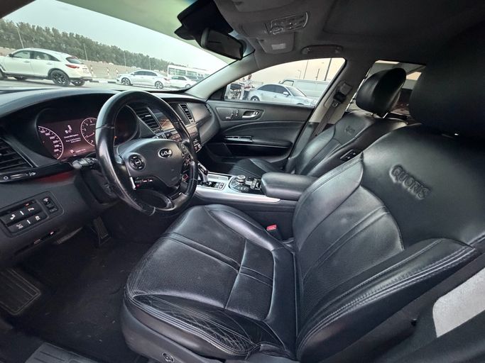 مستعملة Kia Quoris I، 3.3 لتر، 2014 في الإمارات، الشارقة من Hesham Safwat  Used Cars، اللون فضي. مواصفات الخليج | AUTO.AE | إعلان #293450 — صورة 8 من 16