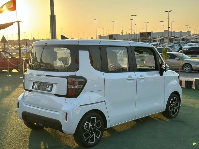 Used Kia Ray I Facelift 2, 1.0 l, 2023 in Sharjah by Badar Used Cars, White color.  | AUTO.AE