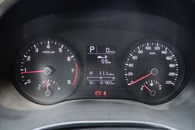 Подержанный Kia Rio IV (Global market), 1.4 л, 2019 в Шардже от Al Sayed Khamis Used Cars Белый цвет. GCC | AUTO.AE