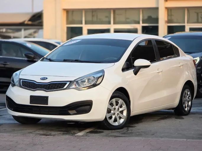 Подержанный Kia Rio III, 1.4 л, 2015 в Шардже от Al Sayed Ezzat Khamis Белый цвет. Other | AUTO.AE