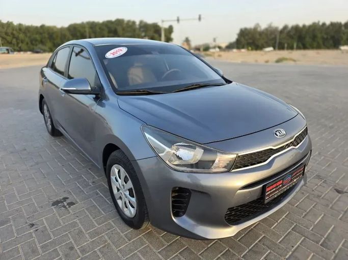 Подержанный Kia Rio IV, 1.6 л, 2019 в Шардже от Al Sayed Ezzat Khamis Синий цвет.  | AUTO.AE