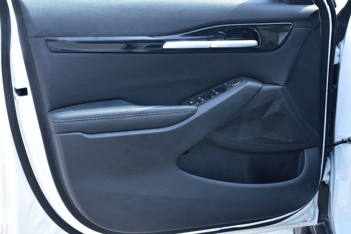 Новый Kia Seltos I Рестайлинг, 1.6 л, 2024 в Шардже от Alfaris Used Cars Белый цвет.  | AUTO.AE