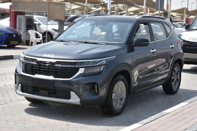 New Kia Seltos I Facelift, 1.6 l, 2025 in Sharjah by Alfaris Used Cars, Grey color. Other | AUTO.AE