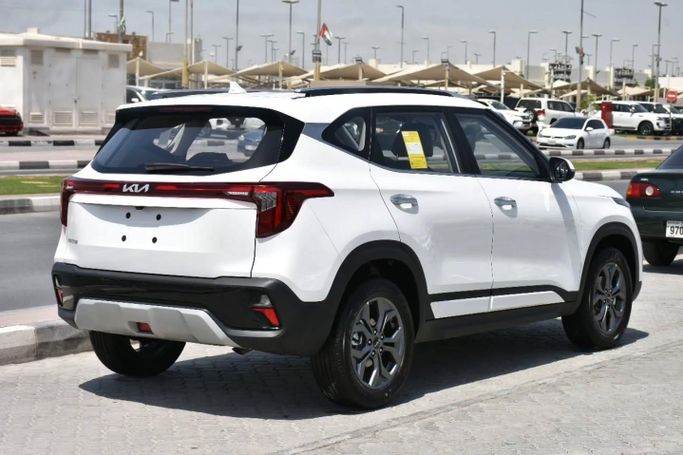 Новый Kia Seltos I Рестайлинг, 1.6 л, 2024 в Шардже от Alfaris Used Cars Белый цвет. Other | AUTO.AE