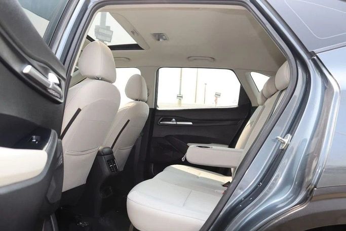 Used Kia Seltos I, 1.6 l, 2020 in Sharjah by Al Sayed Khamis Used Cars, Grey color. GCC Specs | AUTO.AE