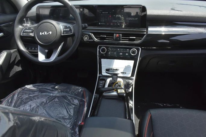 New Kia Seltos I Facelift, 1.6 l, 2024 in Sharjah by Alfaris Used Cars, Black color. Other | AUTO.AE