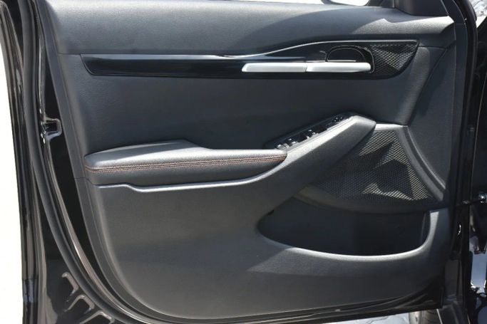 New Kia Seltos I Facelift, 1.6 l, 2024 in Sharjah by Alfaris Used Cars, Black color. Other | AUTO.AE
