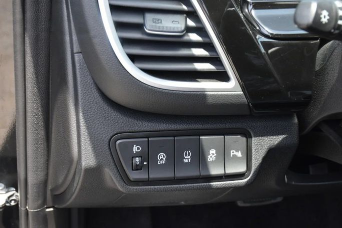 New Kia Seltos I Facelift, 1.6 l, 2024 in Sharjah by Alfaris Used Cars, Black color. Other | AUTO.AE