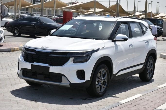 Новый Kia Seltos I Рестайлинг, 1.6 л, 2024 в Шардже от Alfaris Used Cars Белый цвет. Other | AUTO.AE
