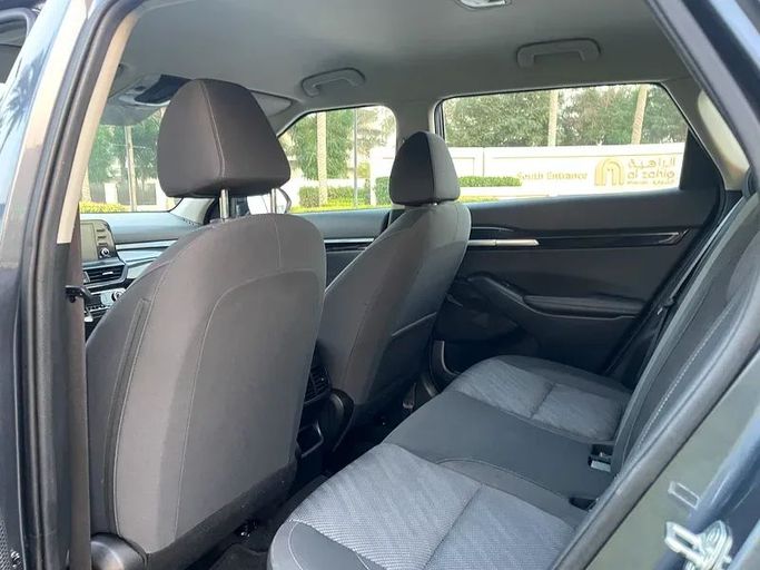 Подержанный Kia Seltos I Рестайлинг, 1.6 л, 2024 в Шардже от Al Saqr Al Mutaliq Серый цвет. GCC | AUTO.AE