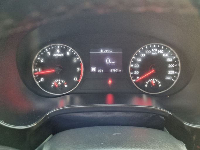 Подержанный Kia Seltos I, 1.6 л, 2020 в Шардже от Al Rukn Al Masie Used Cars Белый цвет. Корейская | AUTO.AE