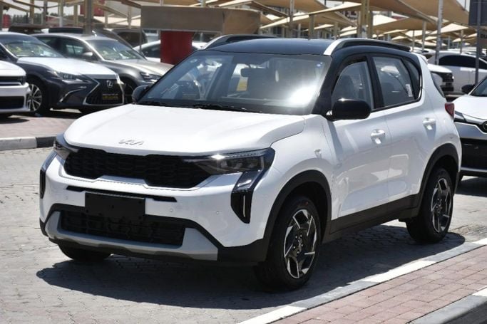 Новый Kia Sonet I Рестайлинг, 1.0 л, 2024 в Шардже от Alfaris Used Cars Белый цвет. Other | AUTO.AE