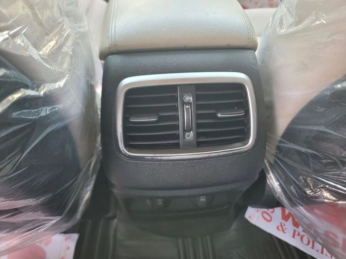 Used Kia Sorento III Prime Facelift, 2.4 l, 2018 in Sharjah by Tabarak Used Cars, Blue color. American Specs | AUTO.AE